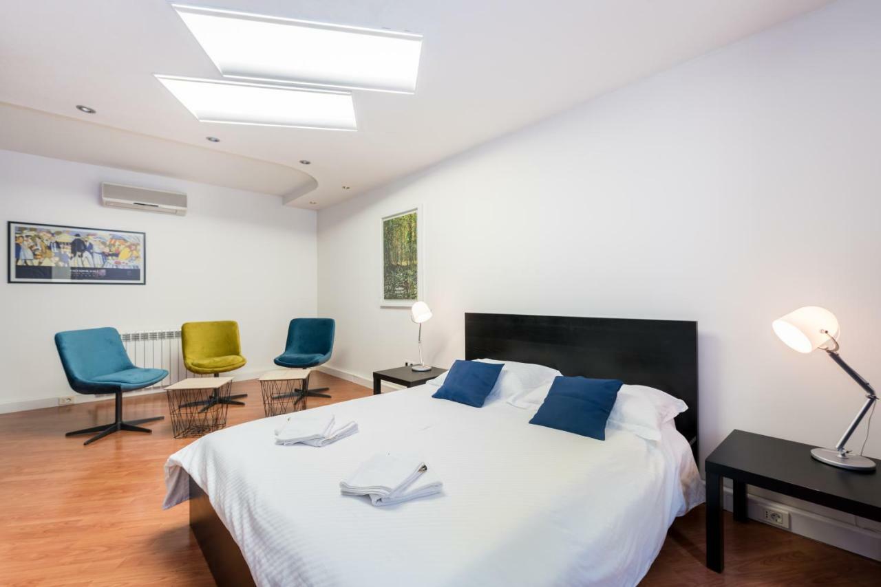 Ferienwohnung White&Blue Top Center App Pula Exterior foto